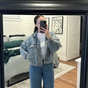American Eagle, distressed boyfriend Denim Jacket - Blue